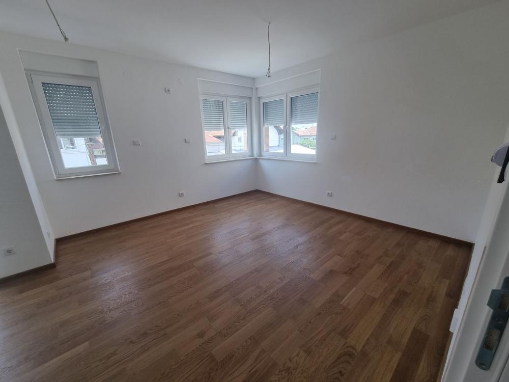 Slika 3 - Dvosoban, 50m2, Bulevar patrijarha Pavla (Somborski bulevar) Novi Sad
