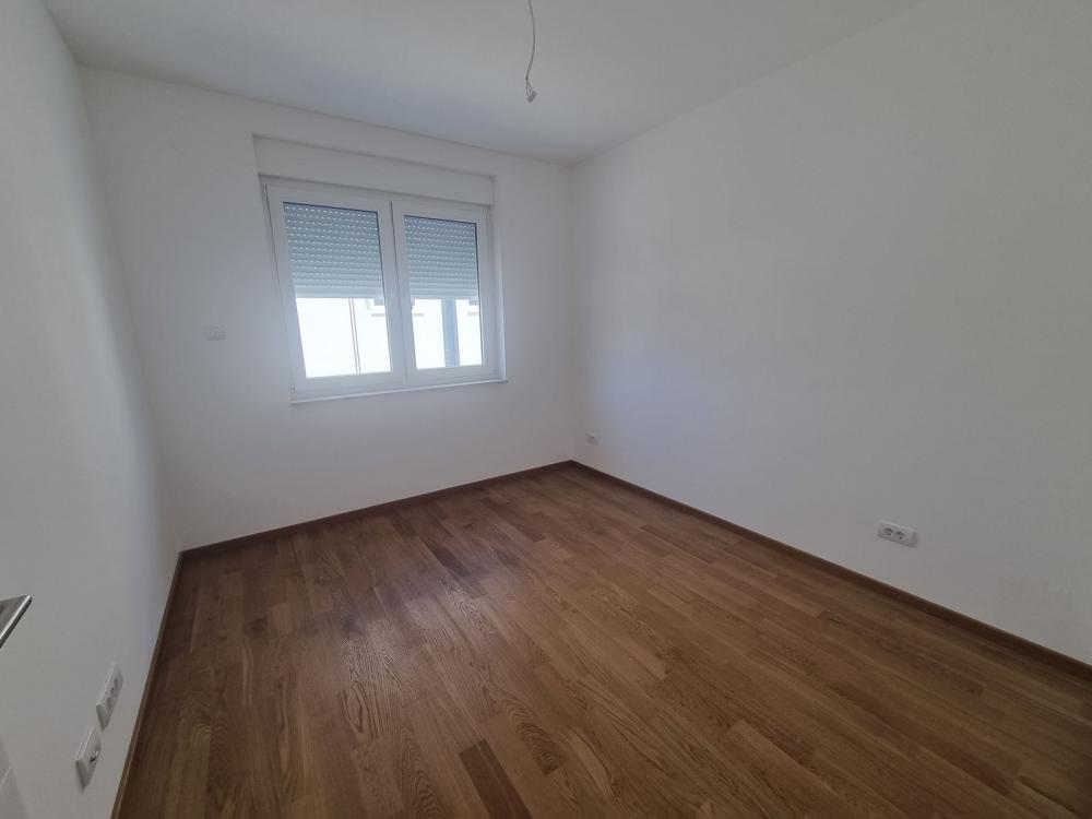 Slika 4 - Dvosoban, 50m2, Bulevar patrijarha Pavla (Somborski bulevar) Novi Sad