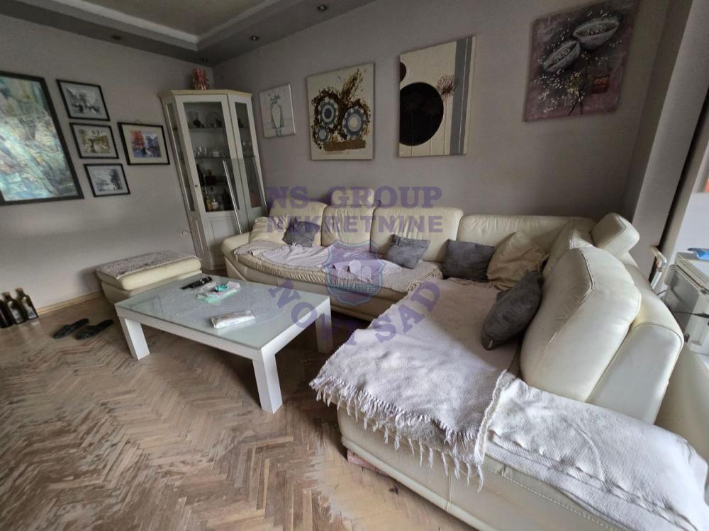 Slika 2 - Dvosoban, 60m2, Spens Novi Sad Novi Sad, sa terasom, ima lift