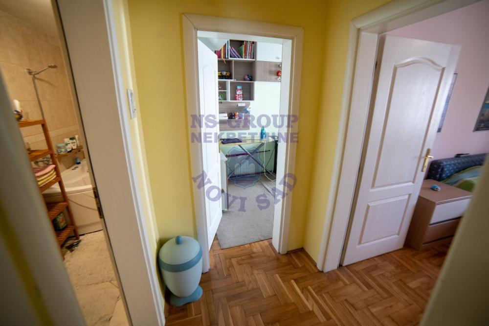 Slika 8 - Trosoban stan na Bulevaru Evrope!