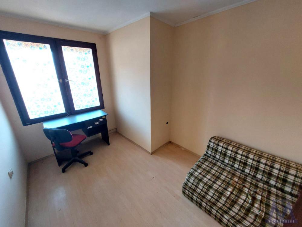 Slika 4 - Stan,NOVI SAD,PODBARA,kv: 37, € 70000, ID: 1019321