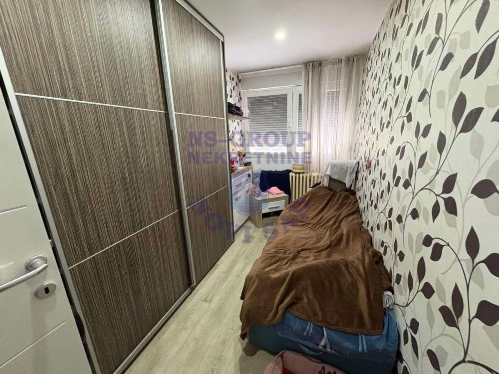 Slika 2 - Dvoiposoban, 62m2, Liman 1 Novi Sad, sa terasom, ima lift