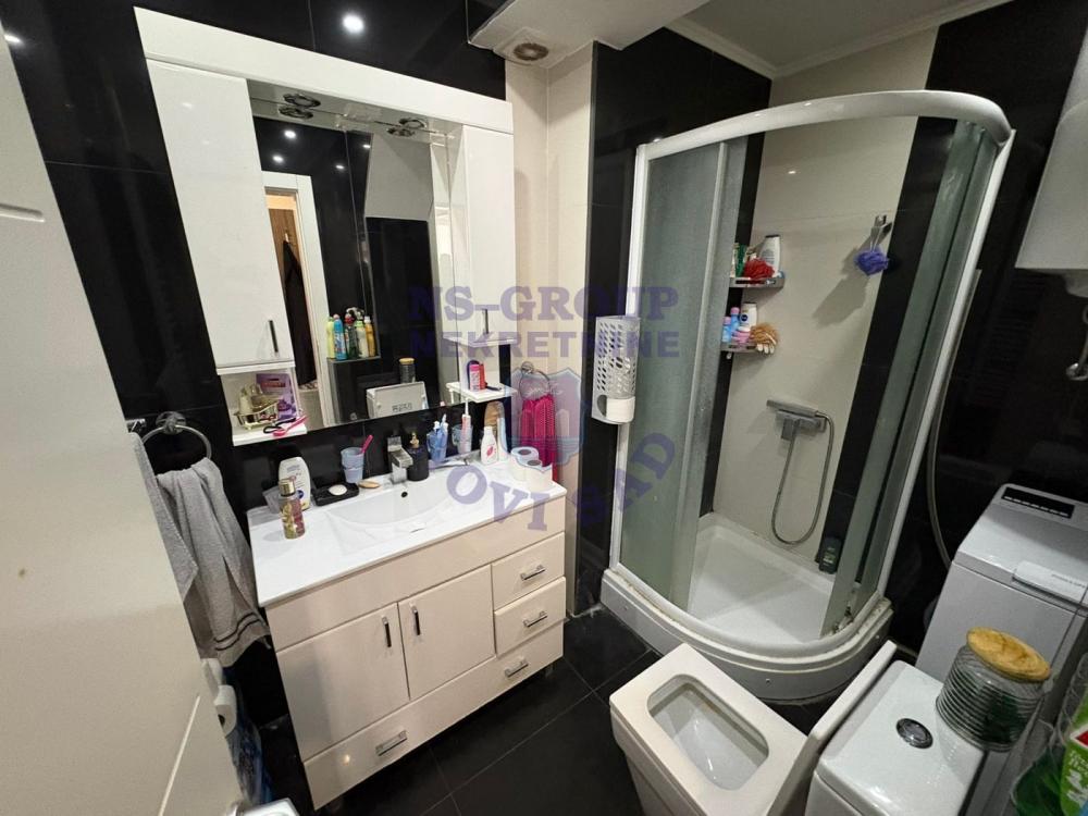 Slika 4 - Dvoiposoban, 62m2, Liman 1 Novi Sad, sa terasom, ima lift