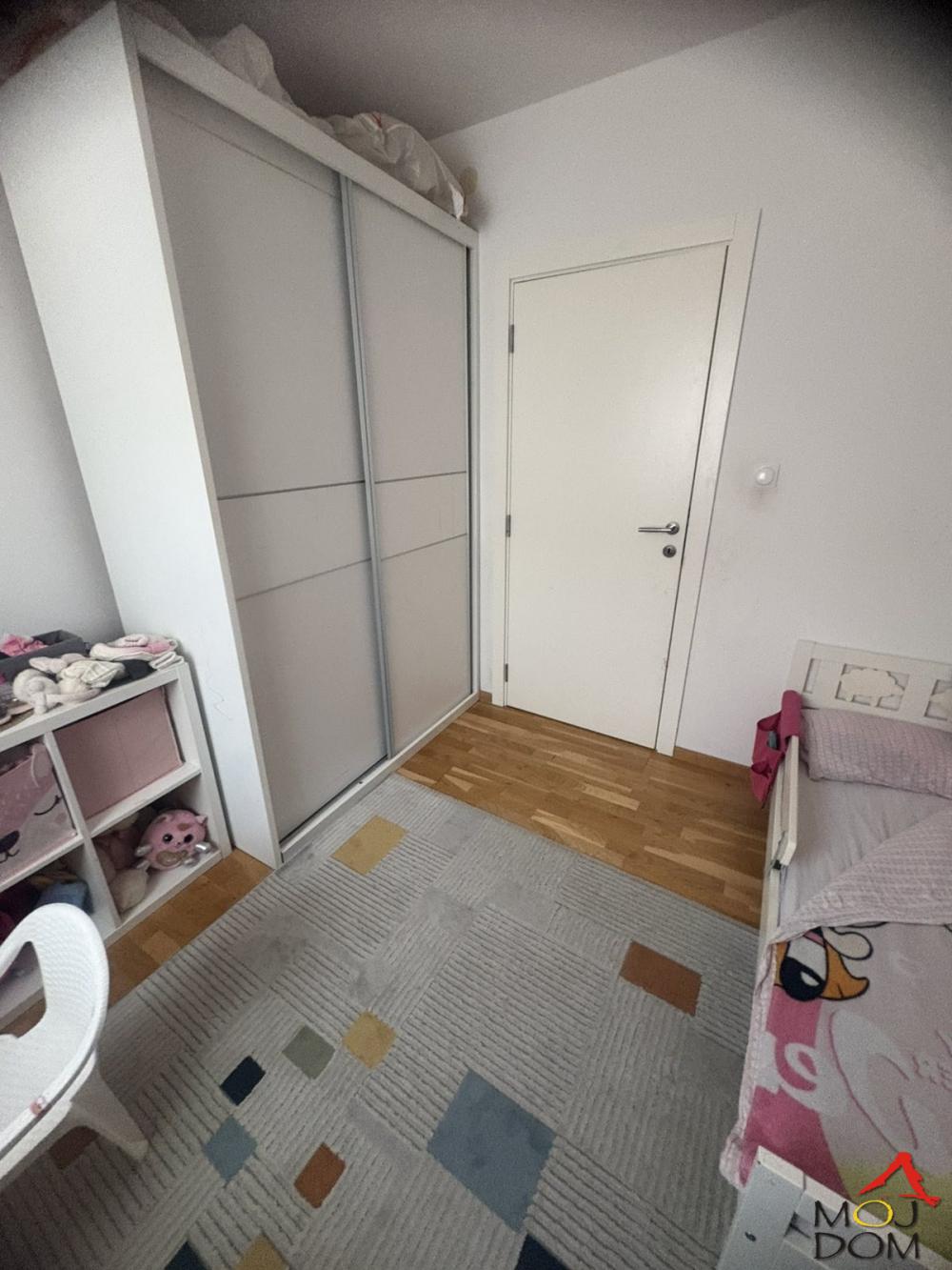 Slika 8 - Stan,NOVI SAD,ADICE,kv: 78, € 179200, ID: 1028569