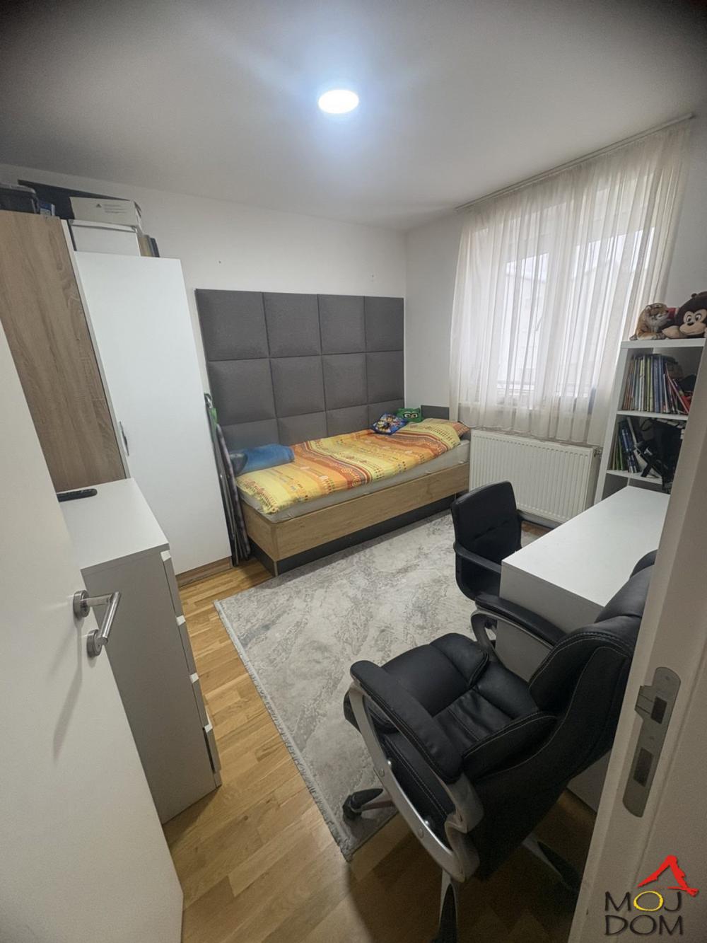 Slika 6 - Stan,NOVI SAD,ADICE,kv: 78, € 179200, ID: 1028569