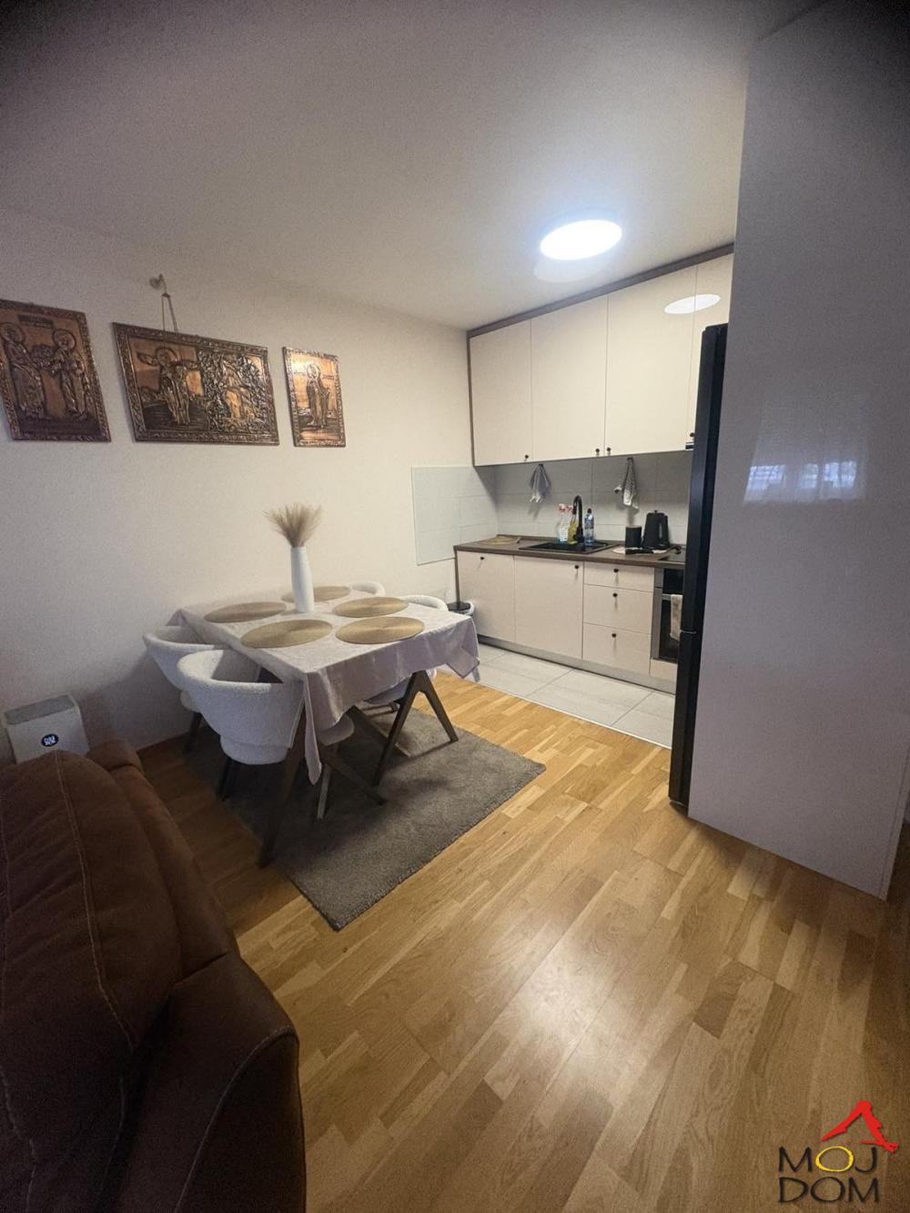 Slika 1 - Stan,NOVI SAD,ADICE,kv: 78, € 179200, ID: 1028569