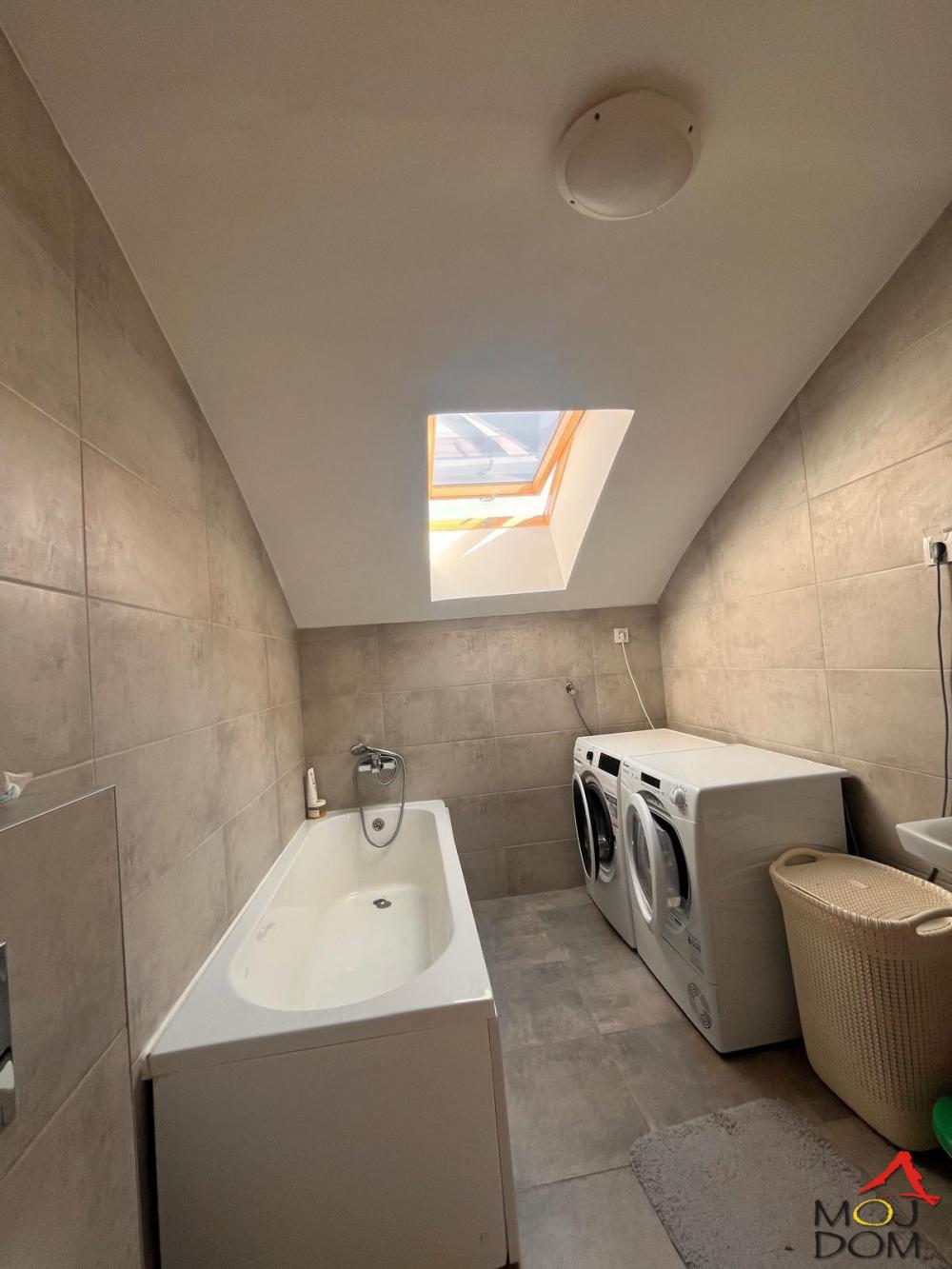 Slika 8 - Stan,NOVI SAD,NOVO NASELJE,kv: 100, € 257500, ID: 1028471