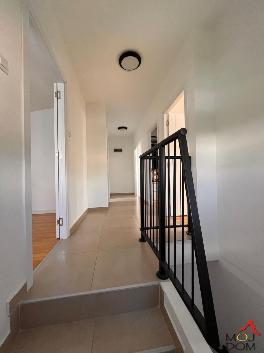 Slika 11 - Stan,NOVI SAD,NOVO NASELJE,kv: 100, € 257500, ID: 1028471