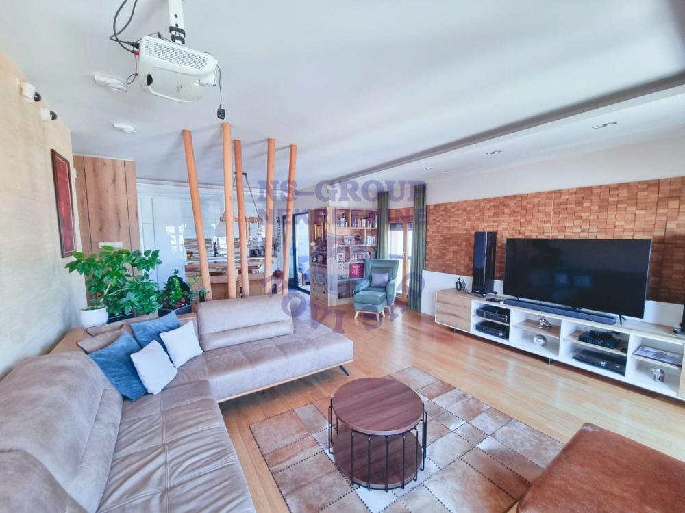 Slika 2 - Pešačka zona - Vrhunski četvorosoban - Namešten