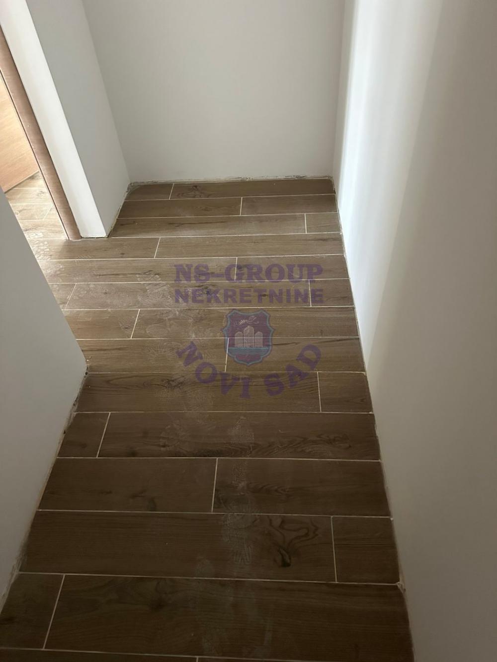 Slika 4 - Dvoiposoban stan u Petrovaradinu 