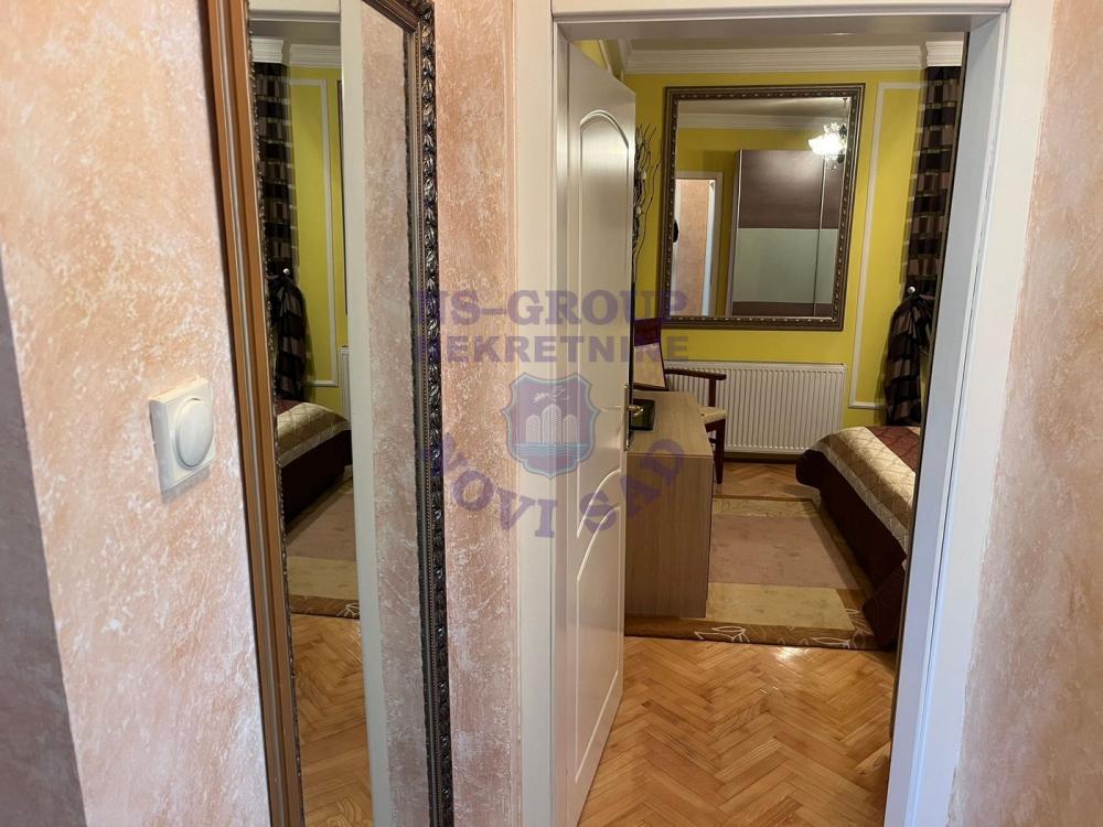 Slika 6 - Odlican trosoban stan na Detelinari!