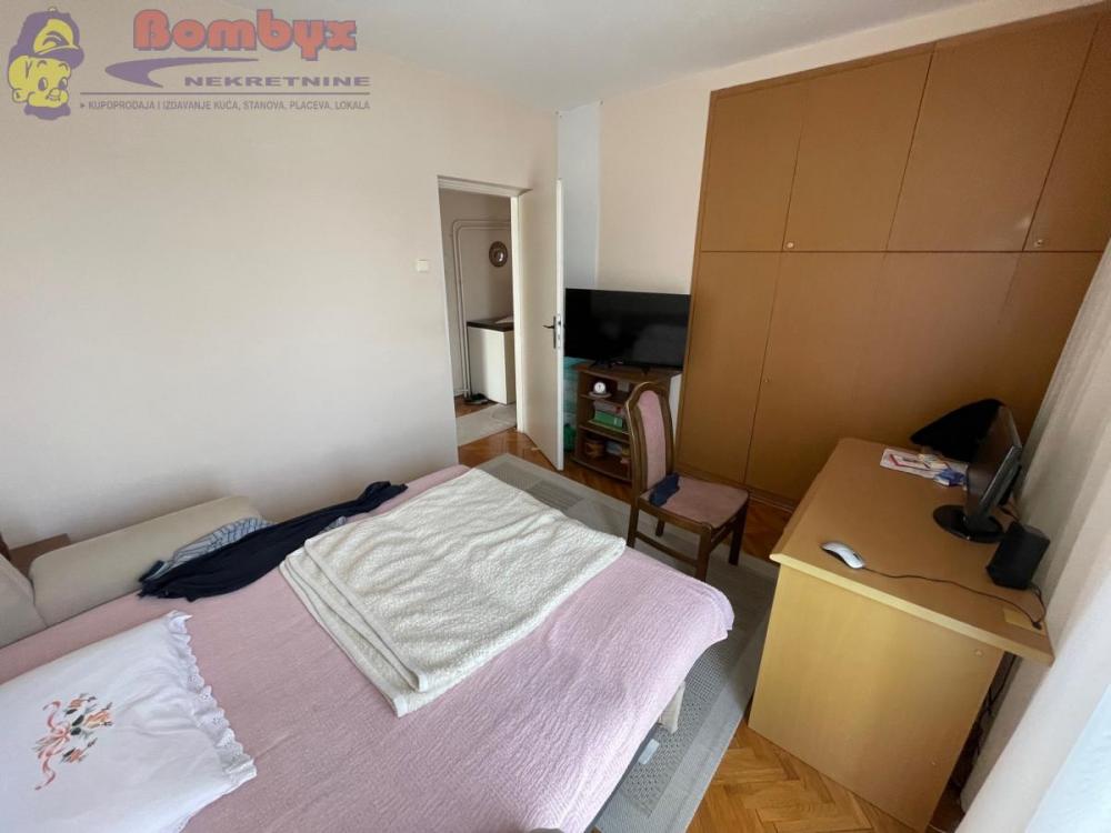 Slika 11 - Trosoban stan 71 na Keju pogled na Dunav PRODAJE SE