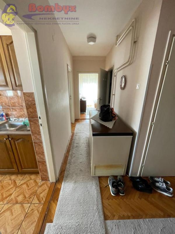 Slika 8 - Trosoban stan 71 na Keju pogled na Dunav PRODAJE SE