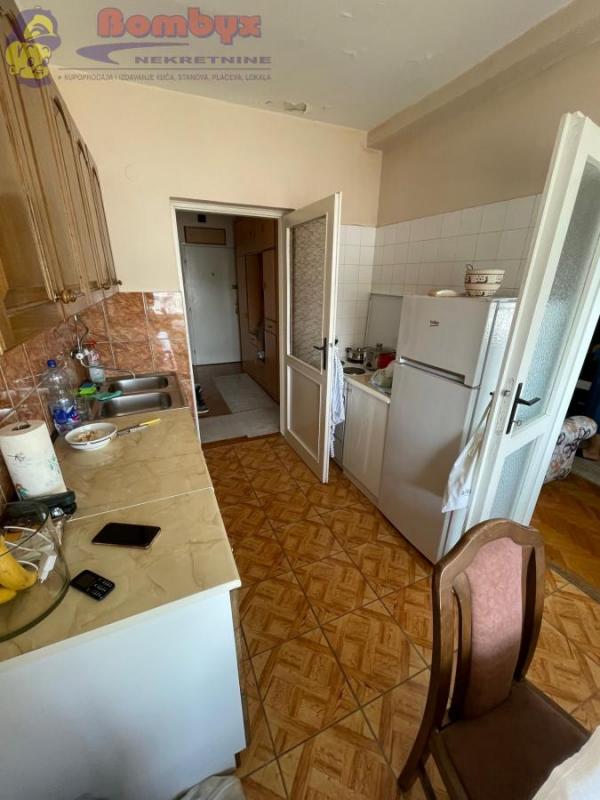 Slika 6 - Trosoban stan 71 na Keju pogled na Dunav PRODAJE SE