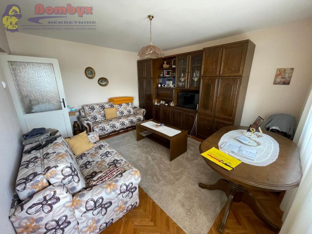 Slika 1 - Trosoban stan 71 na Keju pogled na Dunav PRODAJE SE