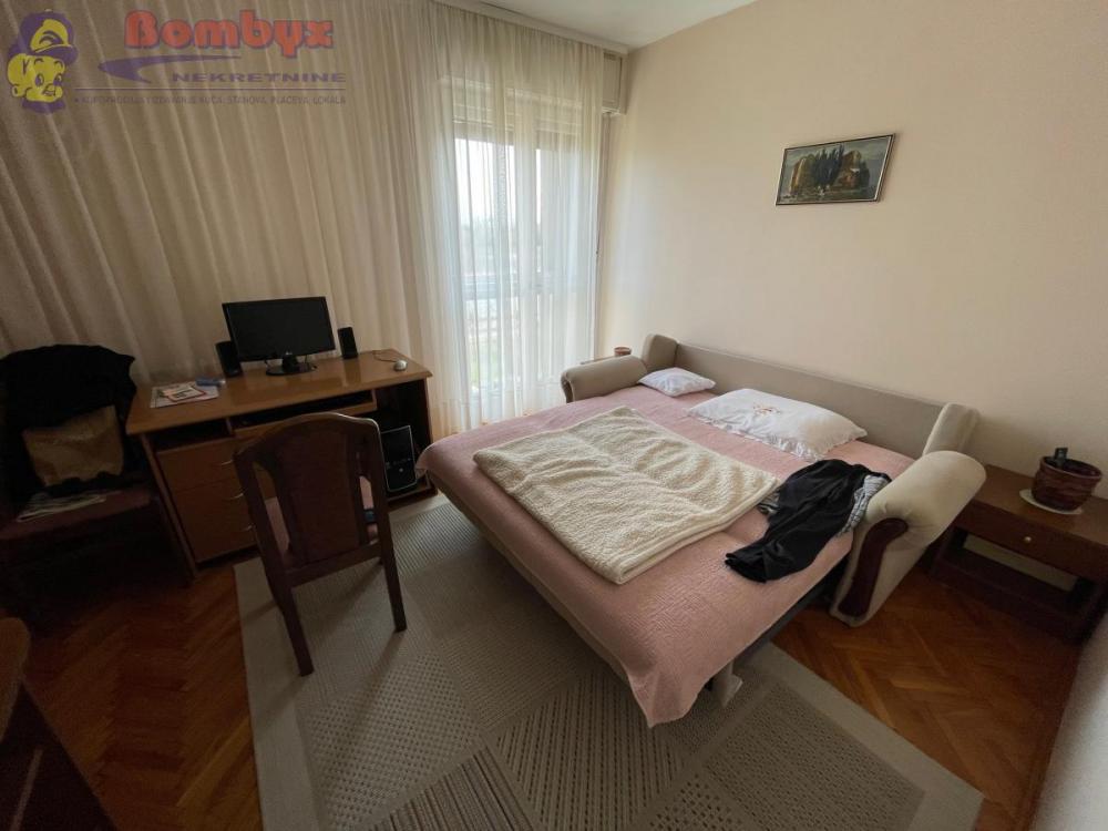 Slika 9 - Trosoban stan 71 na Keju pogled na Dunav PRODAJE SE