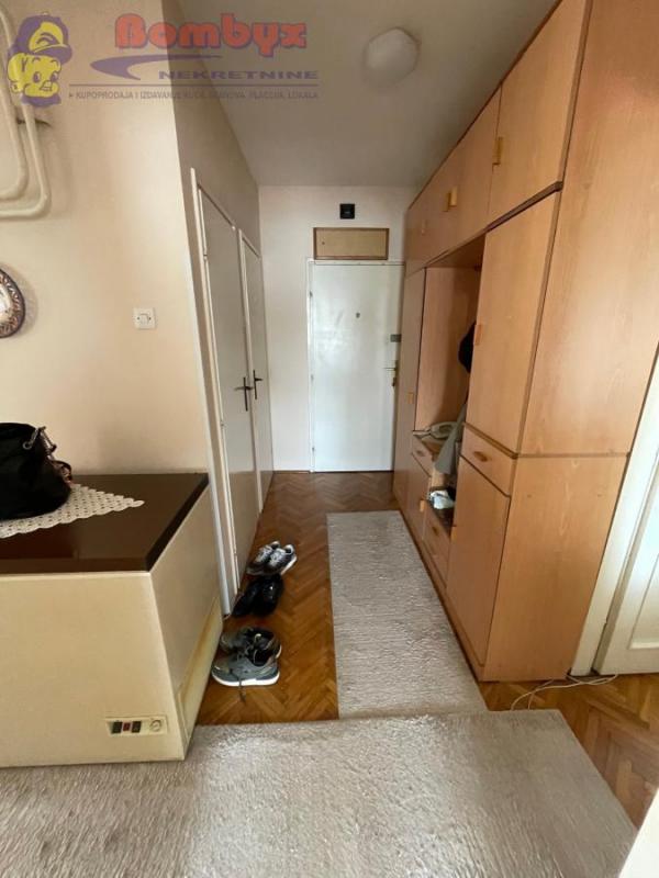 Slika 7 - Trosoban stan 71 na Keju pogled na Dunav PRODAJE SE