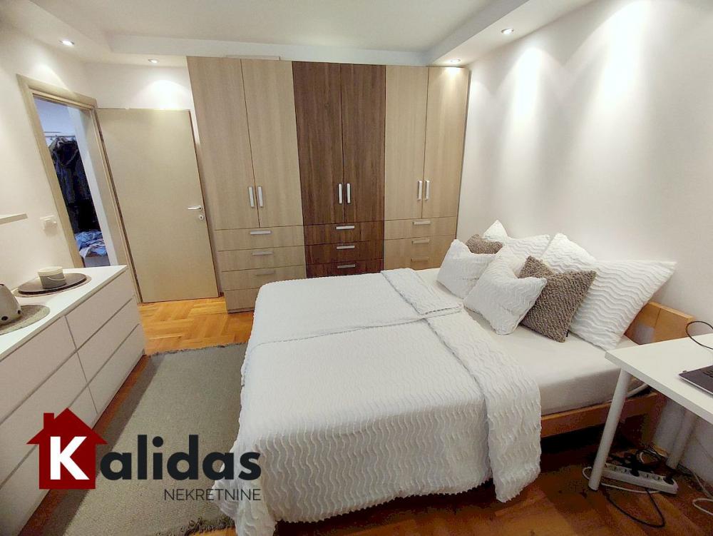 Slika 10 - Stan,NOVI SAD,GRBAVICA,kv: 75, € 235870, ID: 1007348