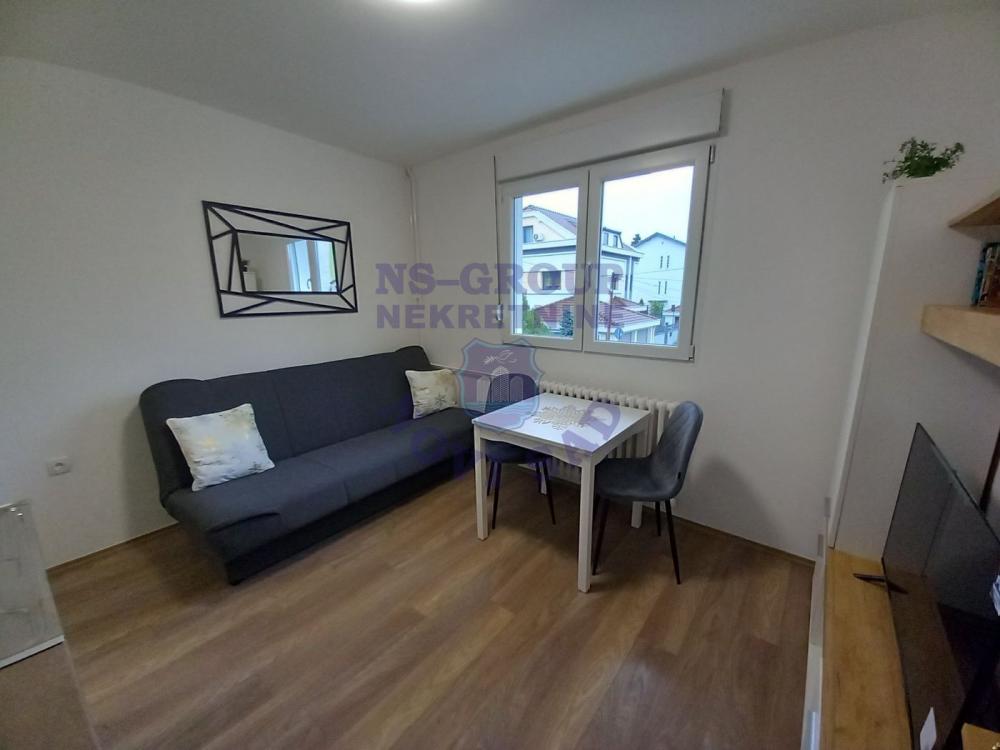 Slika 1 - Odlična garsonjera na Železničkoj stanici