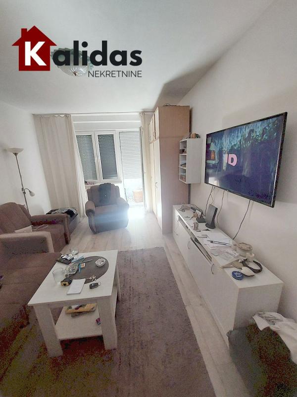 Slika 2 - Stan,NOVI SAD,DETELINARA,kv: 71, € 169950, ID: 1008665