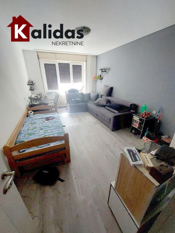 Slika 3 - Stan,NOVI SAD,DETELINARA,kv: 71, € 169950, ID: 1008665