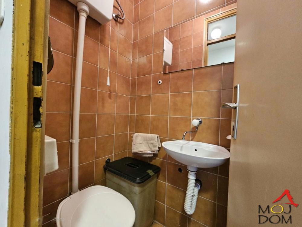 Slika 9 - Stan,NOVI SAD,NOVA DETELINARA,kv: 82, € 200000, ID: 1030984