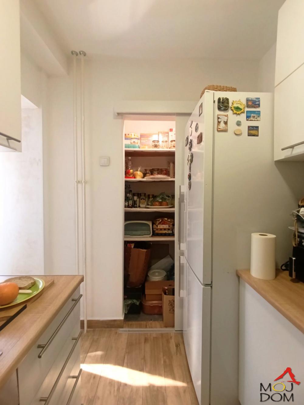 Slika 8 - Stan,NOVI SAD,DETELINARA,kv: 60, € 159650, ID: 1032012