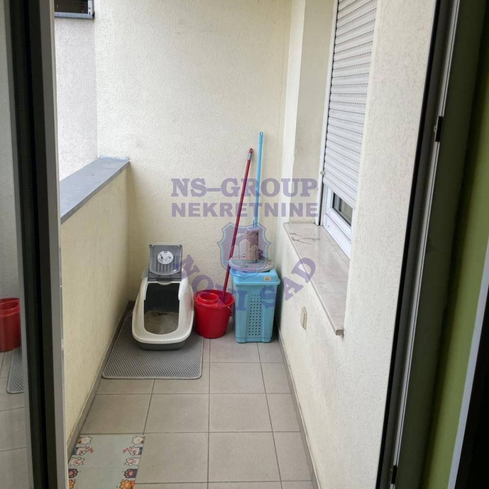 Slika 8 - Dvosoban, 40m2, Sajmište Novi Sad, sa terasom, ima lift