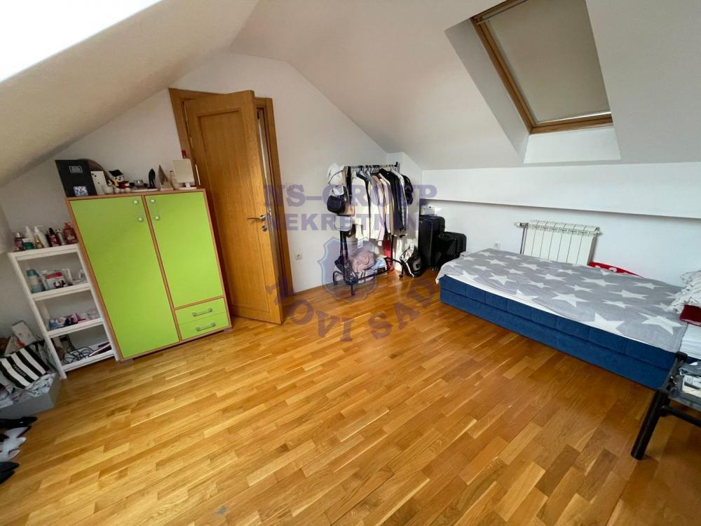 Slika 4 - Odlican trosoban stan na Socijalnom!