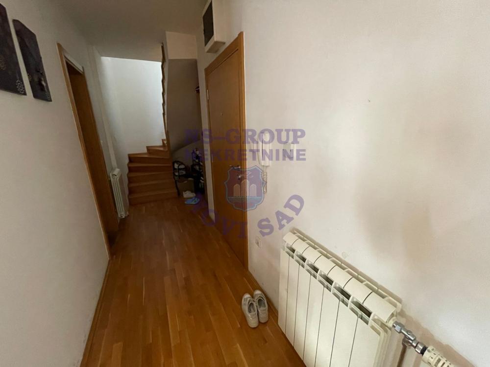 Slika 6 - Odlican trosoban stan na Socijalnom!