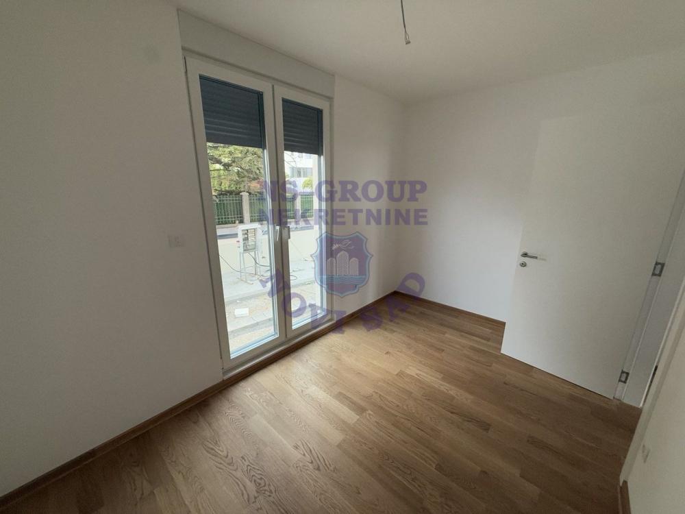 Slika 0 - Četvorosoban stan na Popovici 