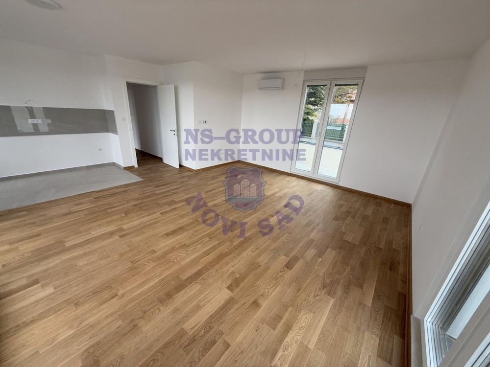 Glavna slika -Četvorosoban stan na Popovici 