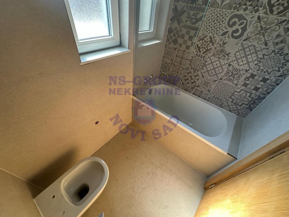 Slika 5 - Odlican trosoban stan u Sremskoj Kaminici!