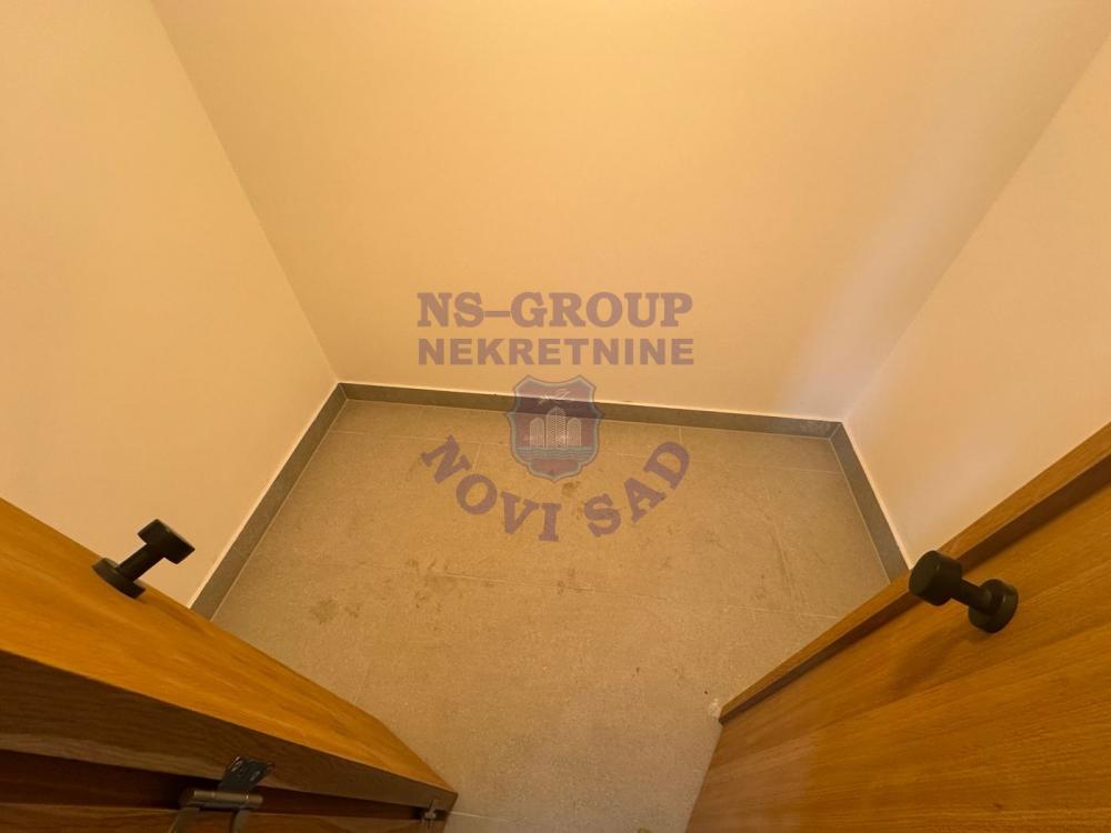 Slika 4 - Odlican trosoban stan u Sremskoj Kaminici!