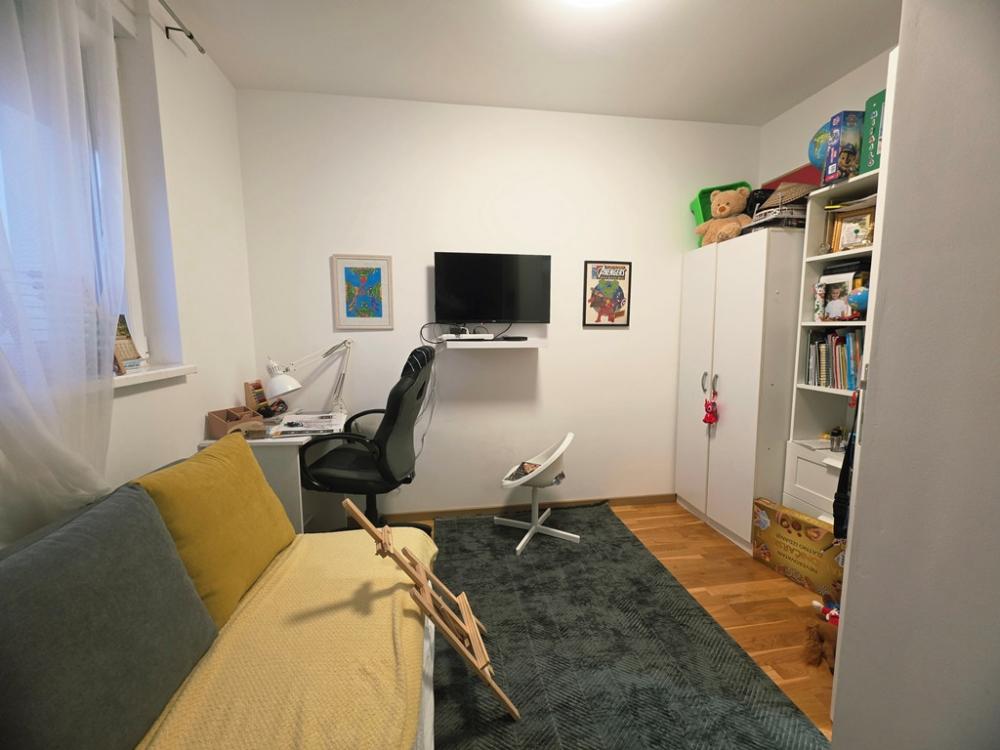 Slika 9 - Stan,NOVI SAD,ADICE,kv: 74.00, € 159100, ID: 1102448