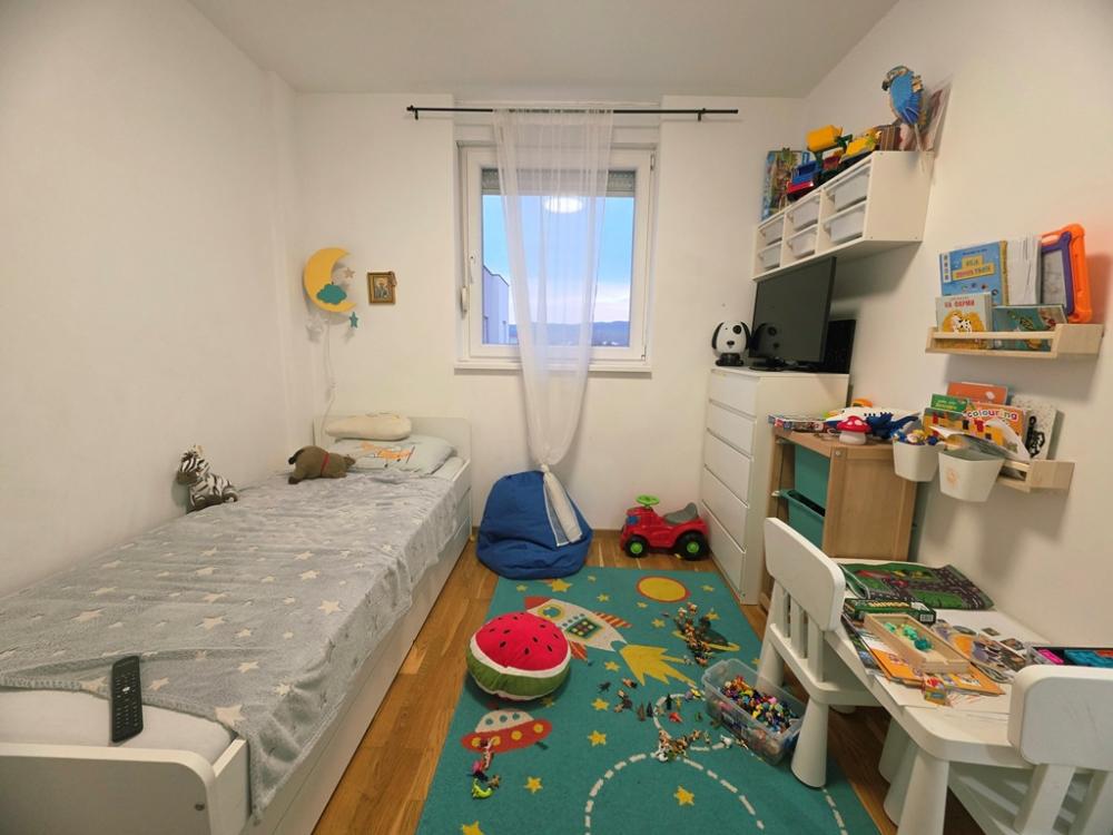 Slika 11 - Stan,NOVI SAD,ADICE,kv: 74.00, € 159100, ID: 1102448