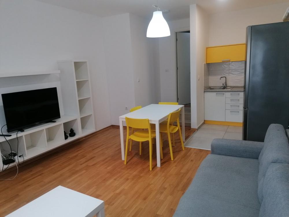 Slika 4 - Stan,NOVI SAD,CENTAR,kv: 46.00, € 129500, ID: 1058985