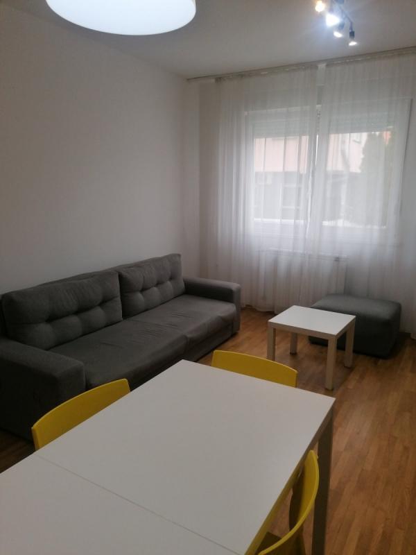 Slika 2 - Stan,NOVI SAD,CENTAR,kv: 46.00, € 129500, ID: 1058985