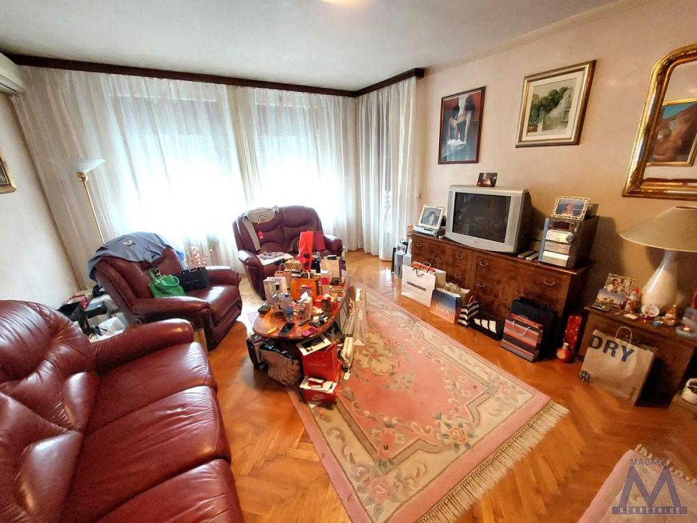 Slika 2 - Stan,NOVI SAD,GRBAVICA,kv: 58, € 170000, ID: 1019330