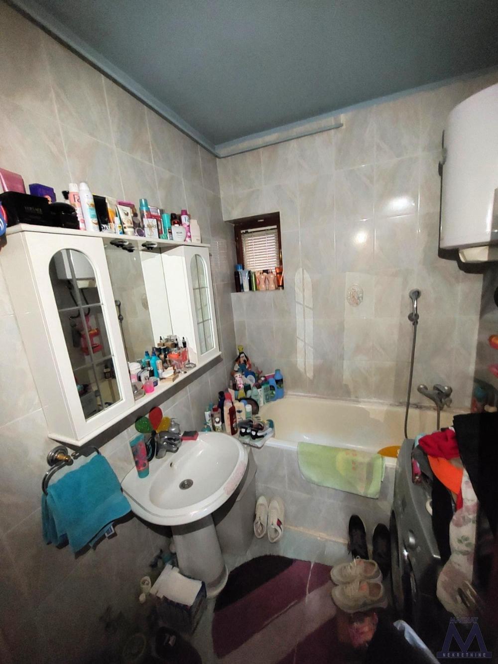 Slika 5 - Stan,NOVI SAD,GRBAVICA,kv: 58, € 170000, ID: 1019330