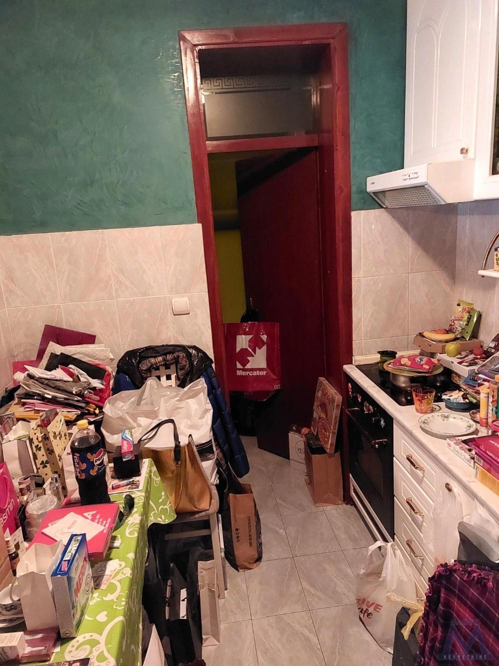 Slika 4 - Stan,NOVI SAD,GRBAVICA,kv: 58, € 170000, ID: 1019330