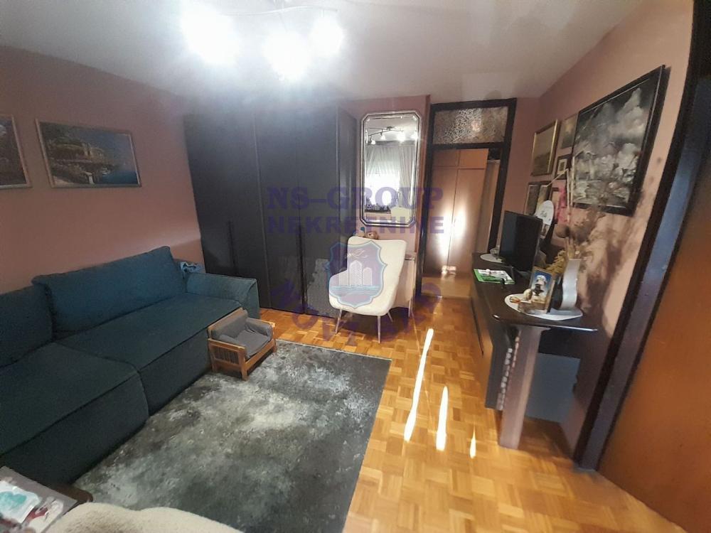 Glavna slika -Odličan jednoiposoban stan na Novom Naselju 