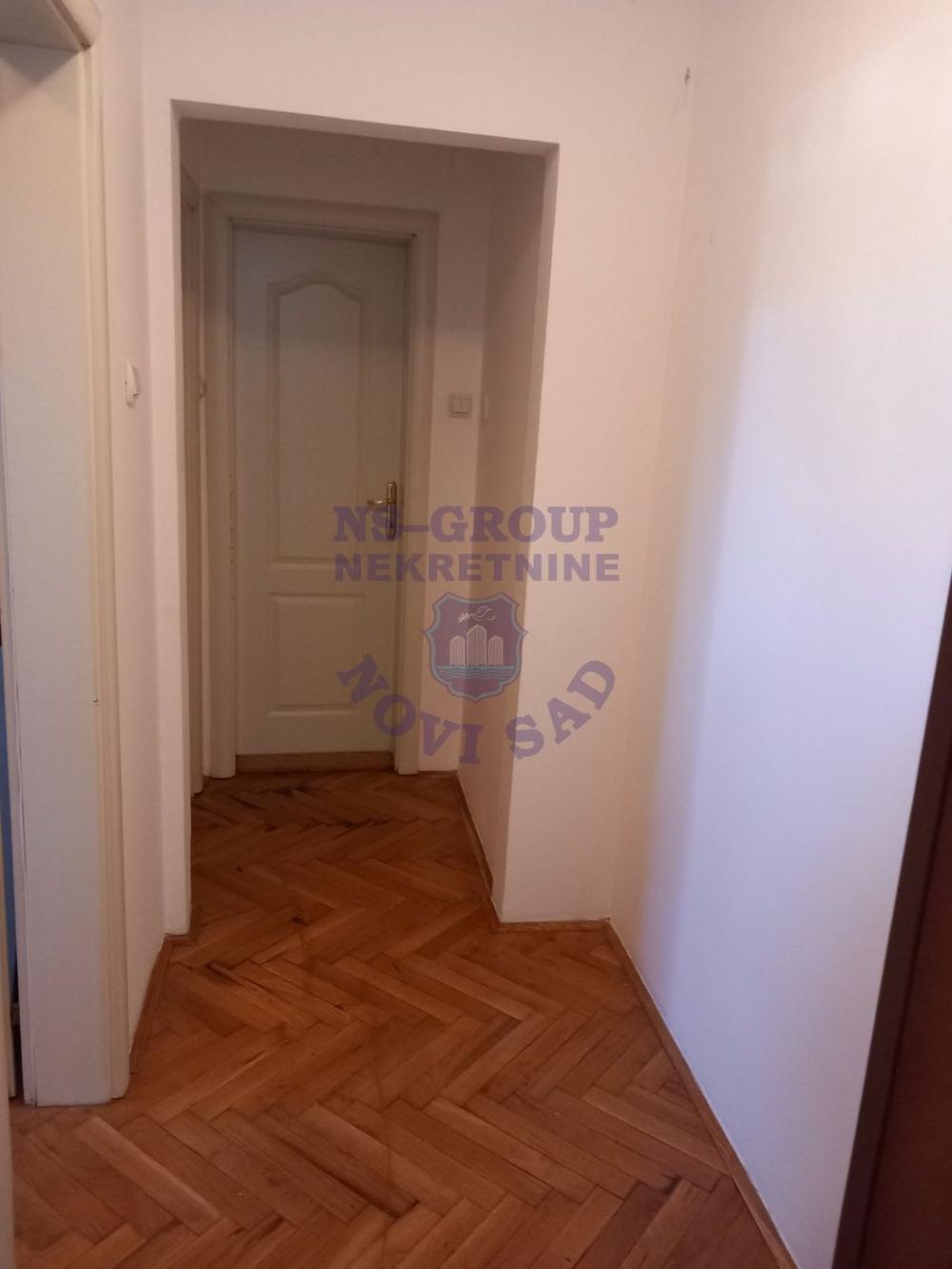 Slika 5 - Trosoban, 55m2, Bulevar Evrope Novi Sad