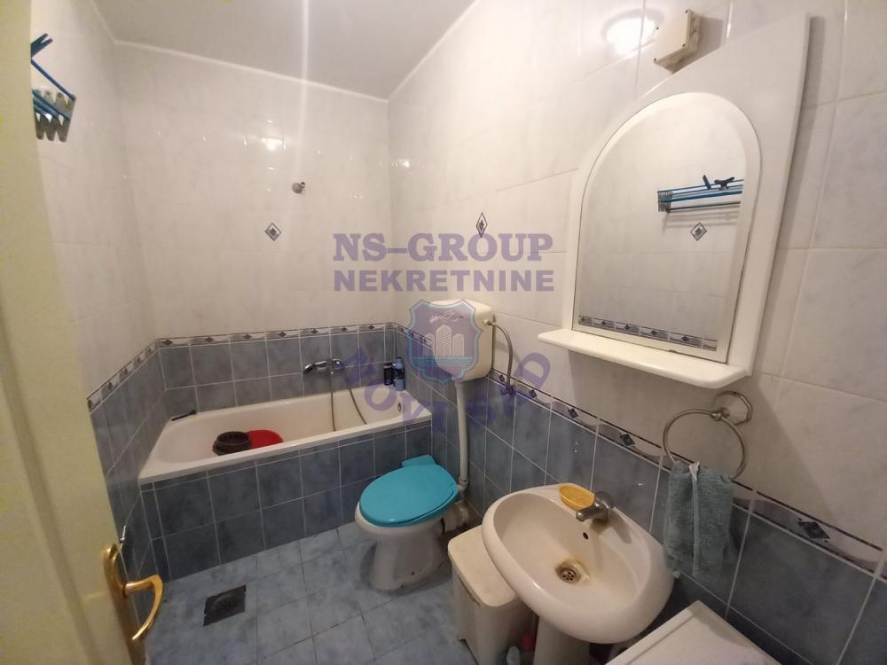 Slika 9 - Trosoban, 55m2, Bulevar Evrope Novi Sad