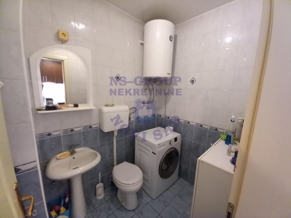 Slika 11 - Trosoban, 55m2, Bulevar Evrope Novi Sad