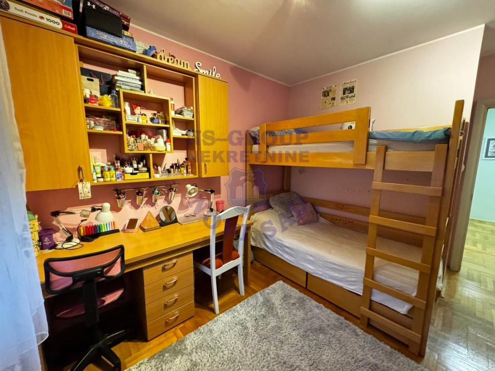 Slika 3 - Odličan, kompletno namešten četvorosoban stan na Novom Naselju