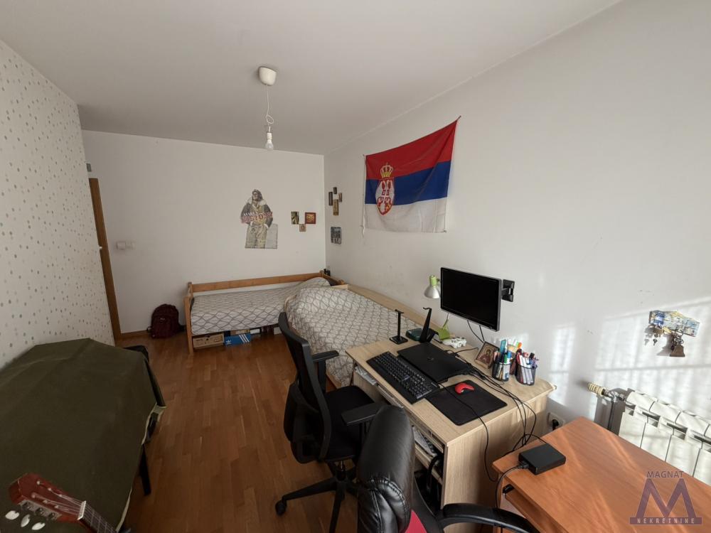 Slika 8 - Stan,NOVI SAD,CENTAR,kv: 100, € 309000, ID: 1019324