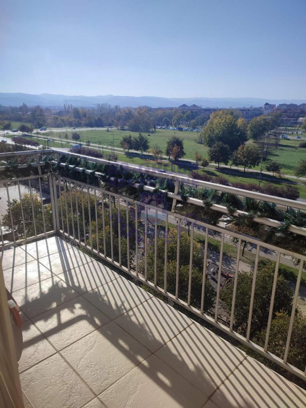 Slika 11 - Neverovatan četvorosoban duplex na Novoj Detelinari!