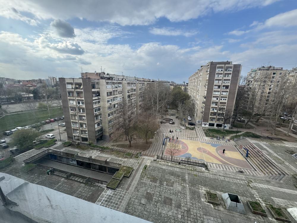 Slika 3 - VLASNIK Trosoban stan Bulevar Kralja Petra I, 1/1