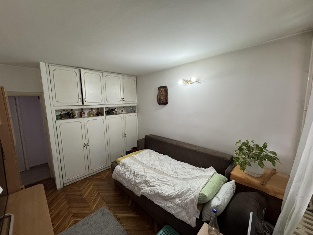 Slika 10 - VLASNIK Trosoban stan Bulevar Kralja Petra I, 1/1